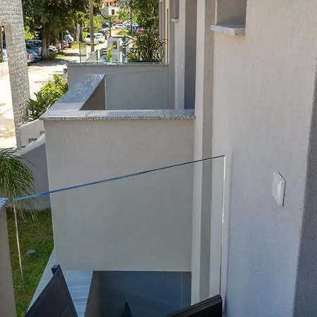 Niso Apartment