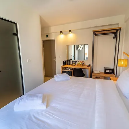 Niso * 스키아토스 타운