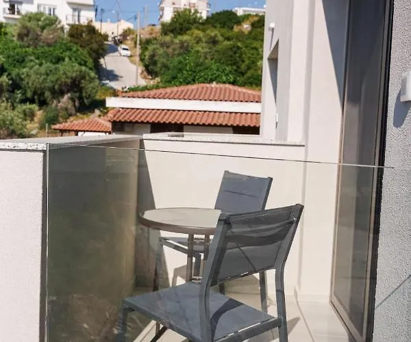 Niso * Città di Skiathos